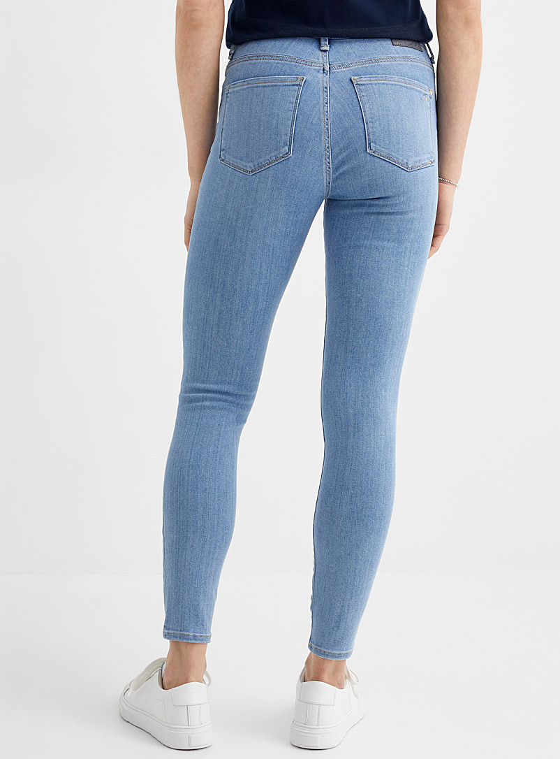 Mavi: Le jean très ajusté Tess délavé Bleu pour femme