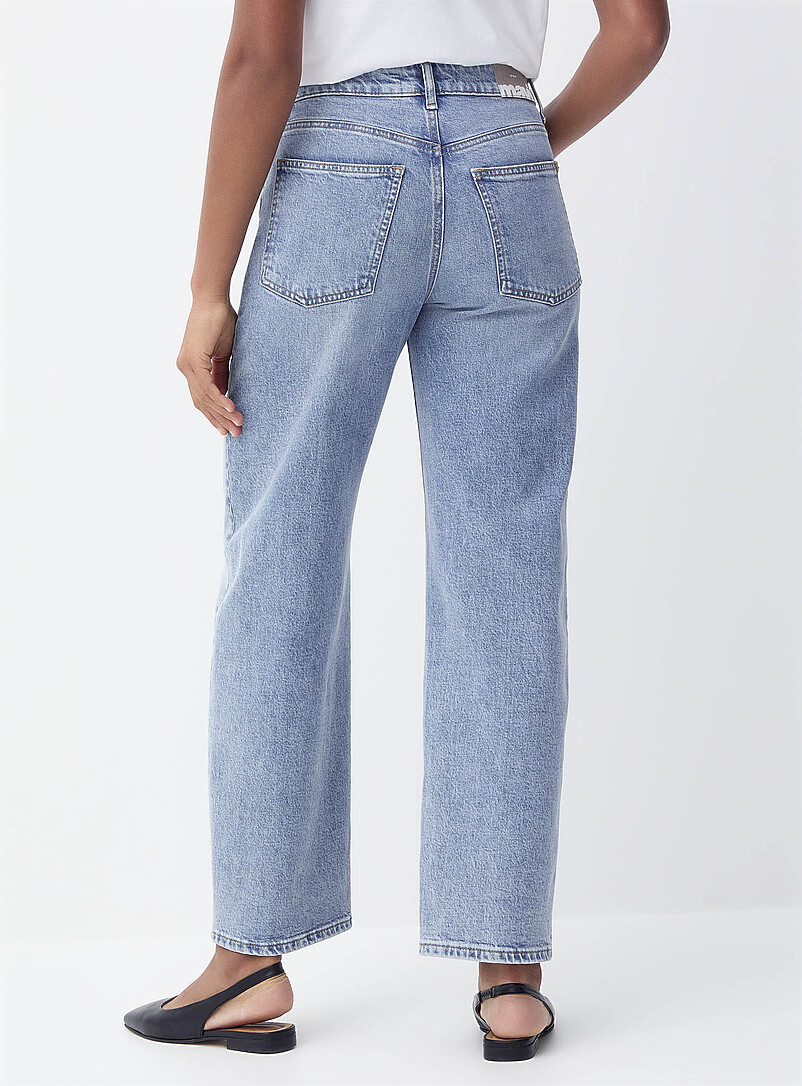 Mavi: Le jean indigo p&acirc;le d&eacute;lav&eacute; Nica <b>Coupe : jambe ballon, taille haute</b> Bleu p&acirc;le - Bleu ciel pour femme