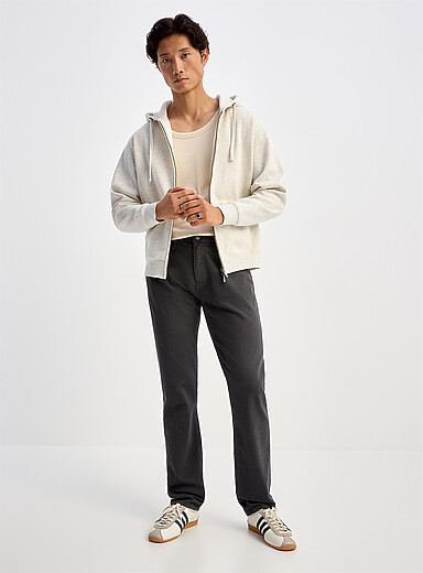 Mavi: Le jean graphite Marcus <b>Coupe droite &eacute;troite</b> Gris pour homme