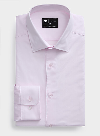 Le 31: La chemise unie extensible <b>Coupe athl&eacute;tique</b> Rose pour homme