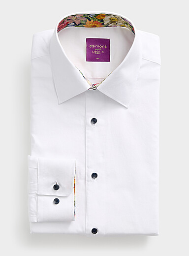 La chemise unie revers fleuris Coupe confort <b>Faite d'un tissu Liberty Fabric</b>