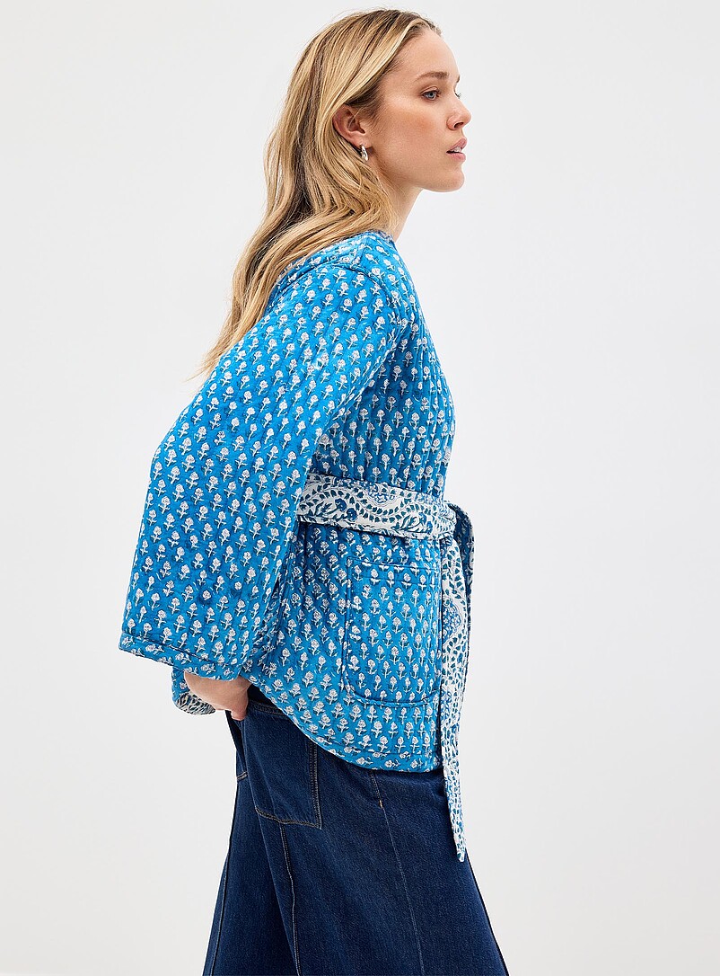 Palme: La veste matelass&eacute;e r&eacute;versible ceintur&eacute;e Brun &agrave; motifs pour femme