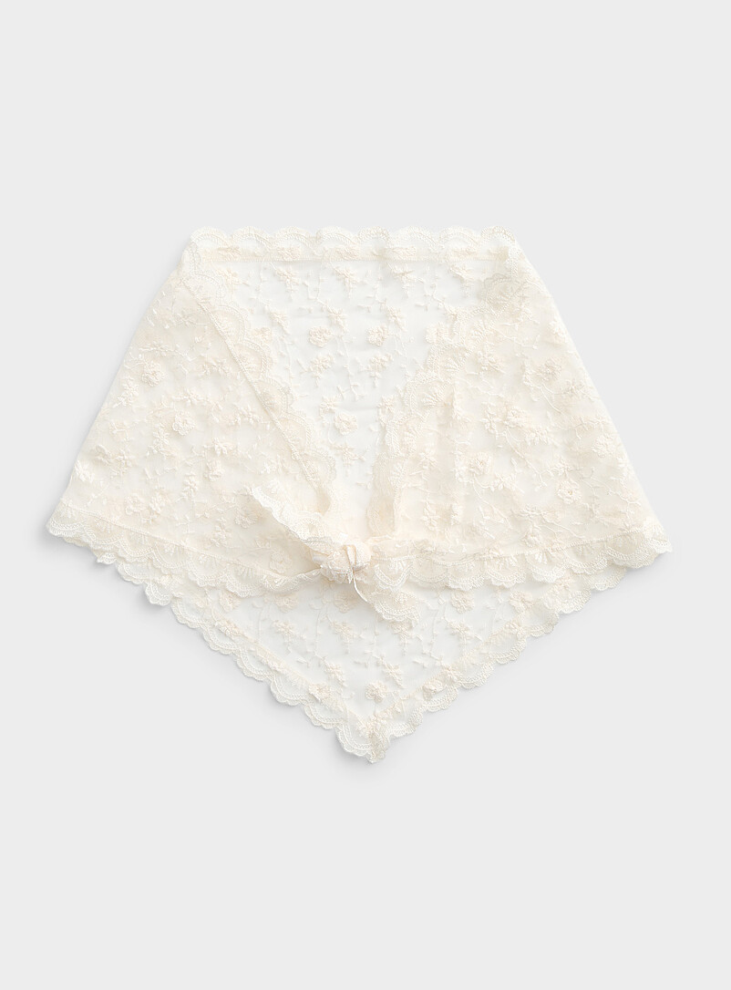 Scalloped lace floral triangular scarf product image (primary)
