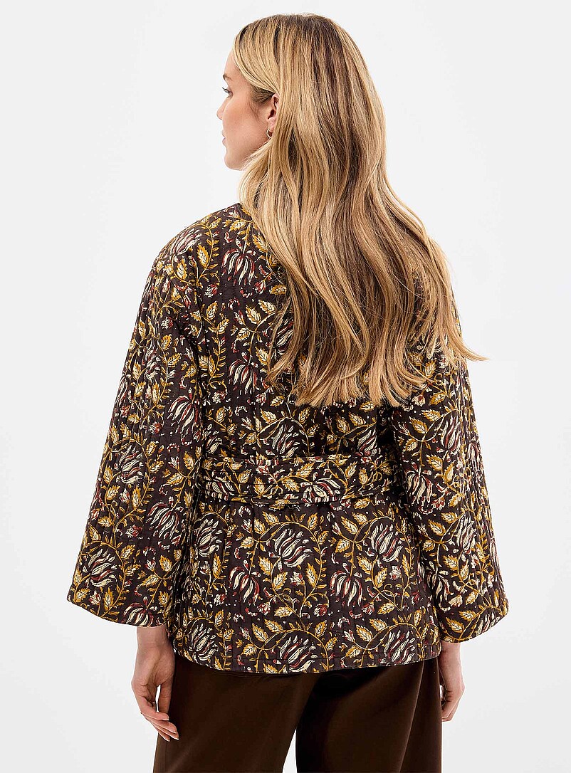 Belted reversible quilted jacket product image 3