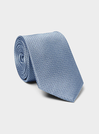 Textured jacquard satiny tie