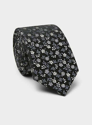 Dark floral 100% silk tie