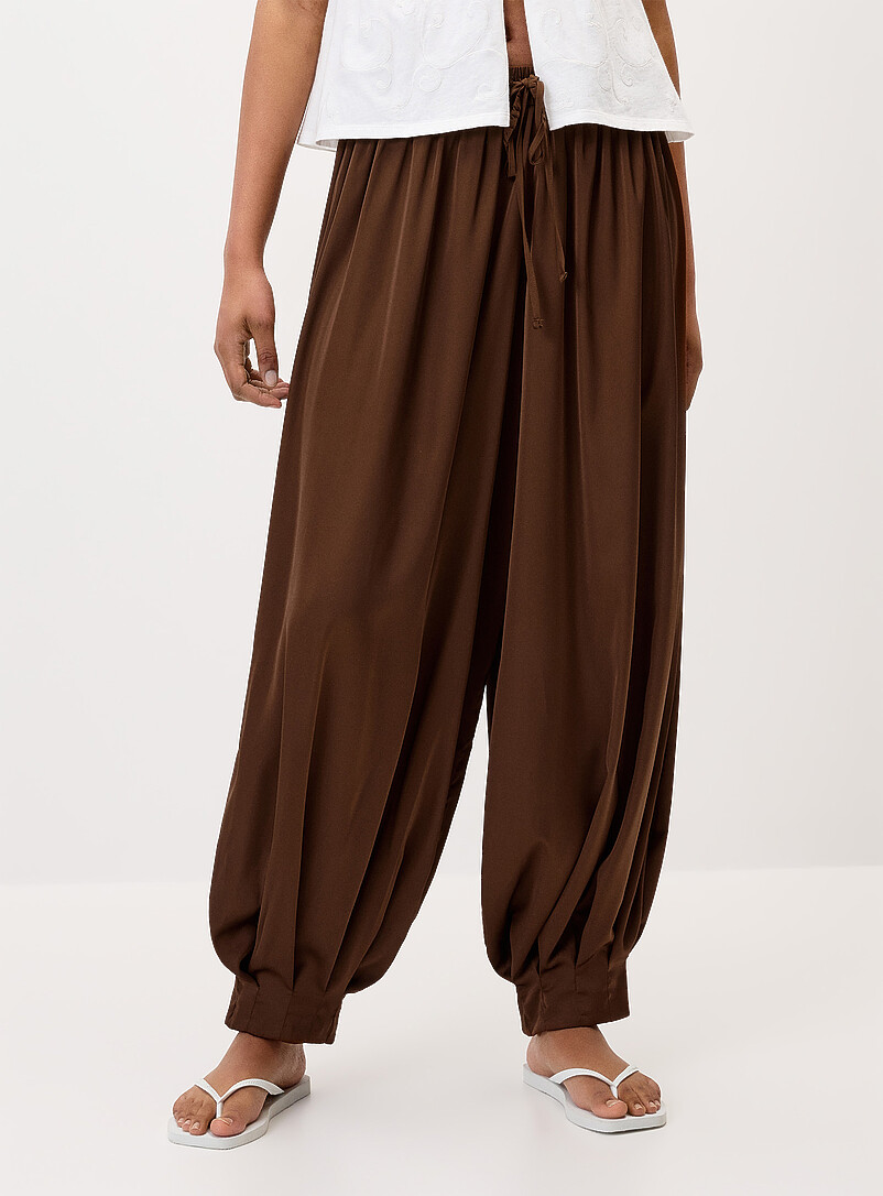 Twik Black Satiny barrel-leg jogger for women
