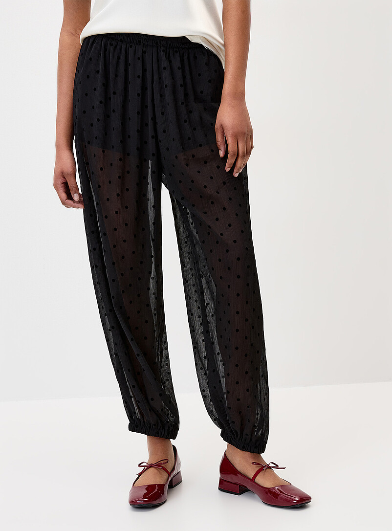 Twik: Le pantalon ballon chiffon pois floqu&eacute;s Noir pour femme