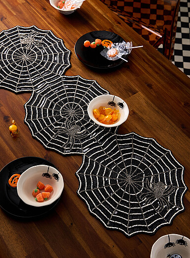 Beaded sequined spider web centrepiece <b>Halloween Collection</b>