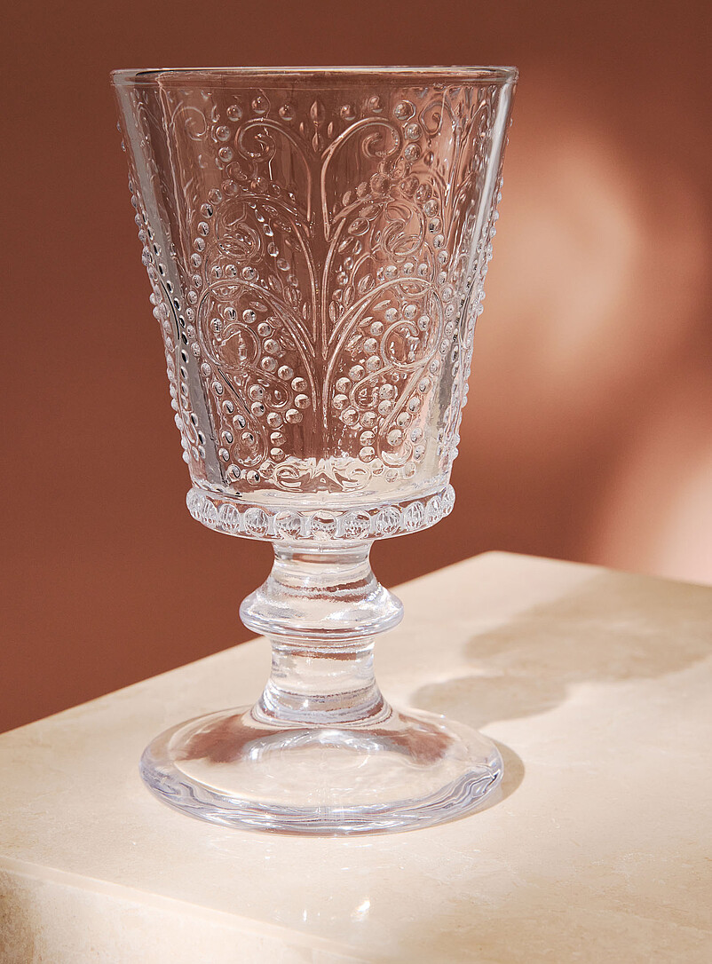 Lace motif textured wine glass product image 2