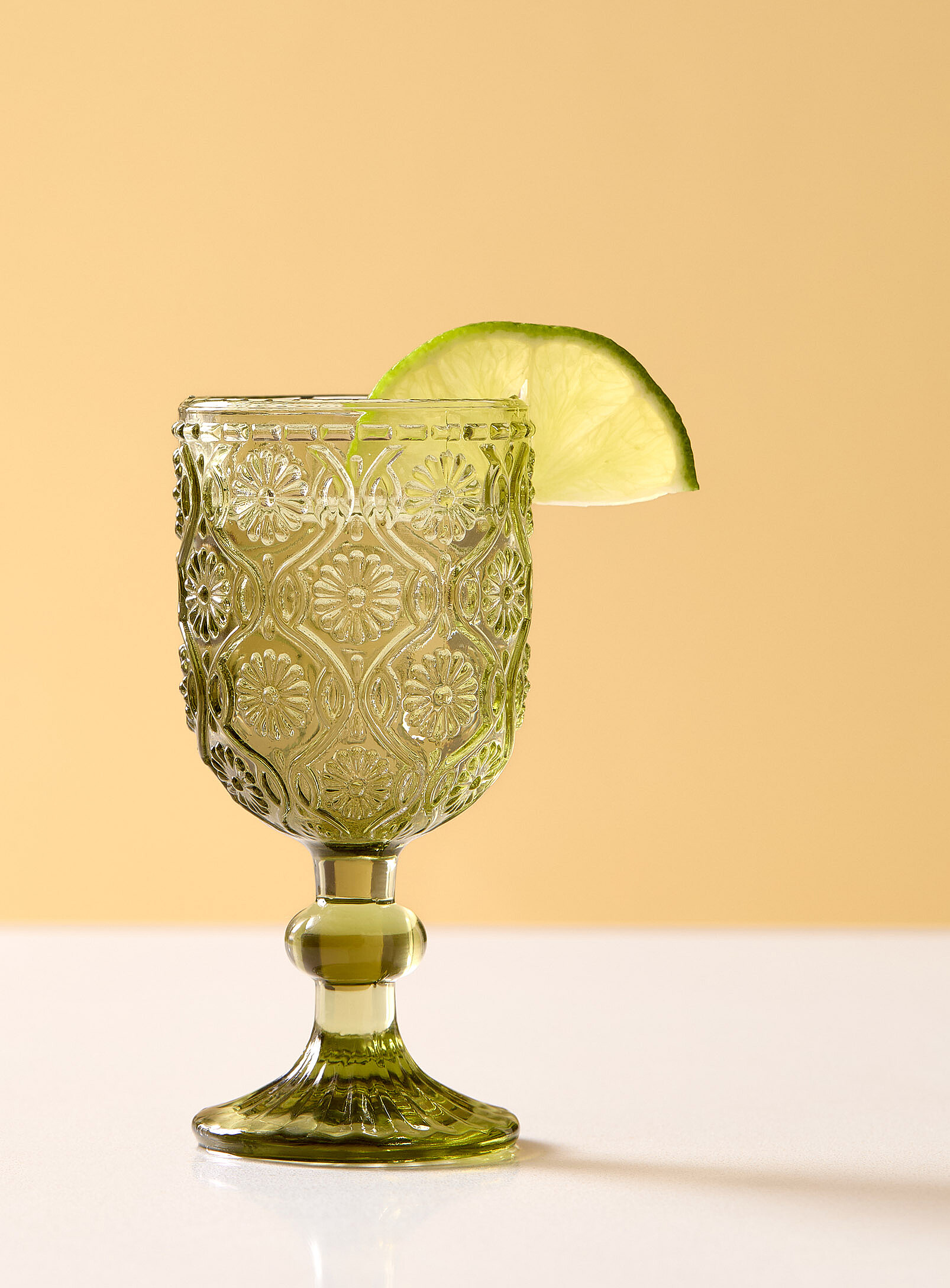 Le verre à shooter marguerites relief