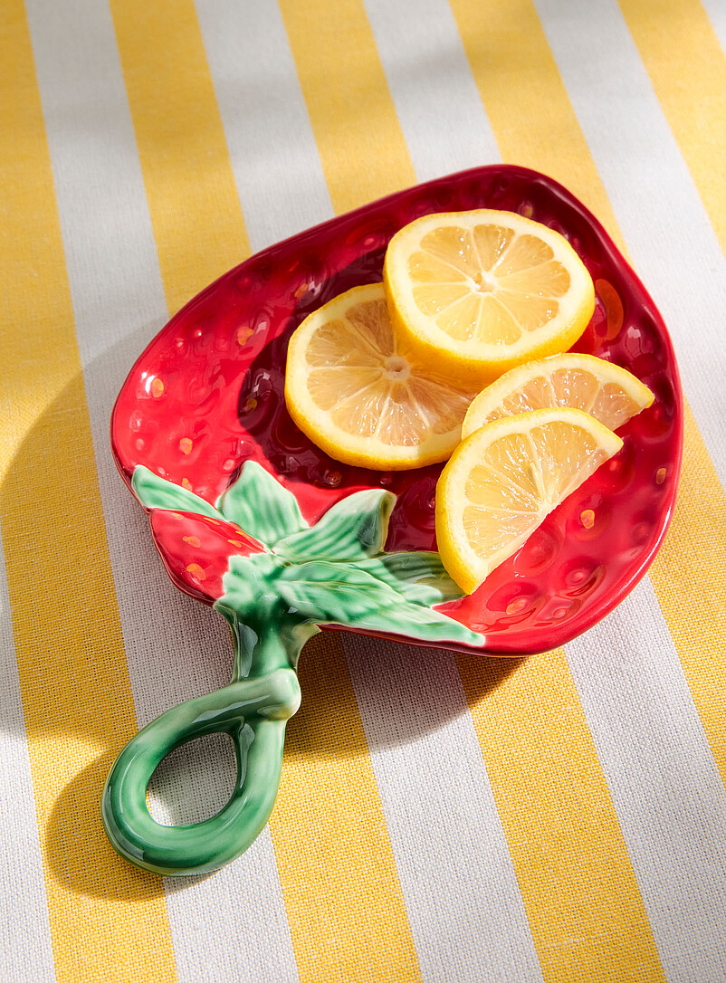 Red strawberry small plate product image 2