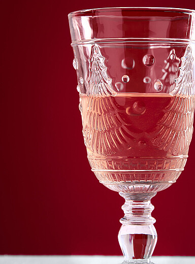 Le verre &agrave; vin textur&eacute; arbre de No&euml;l <b>Collection de No&euml;l</b>