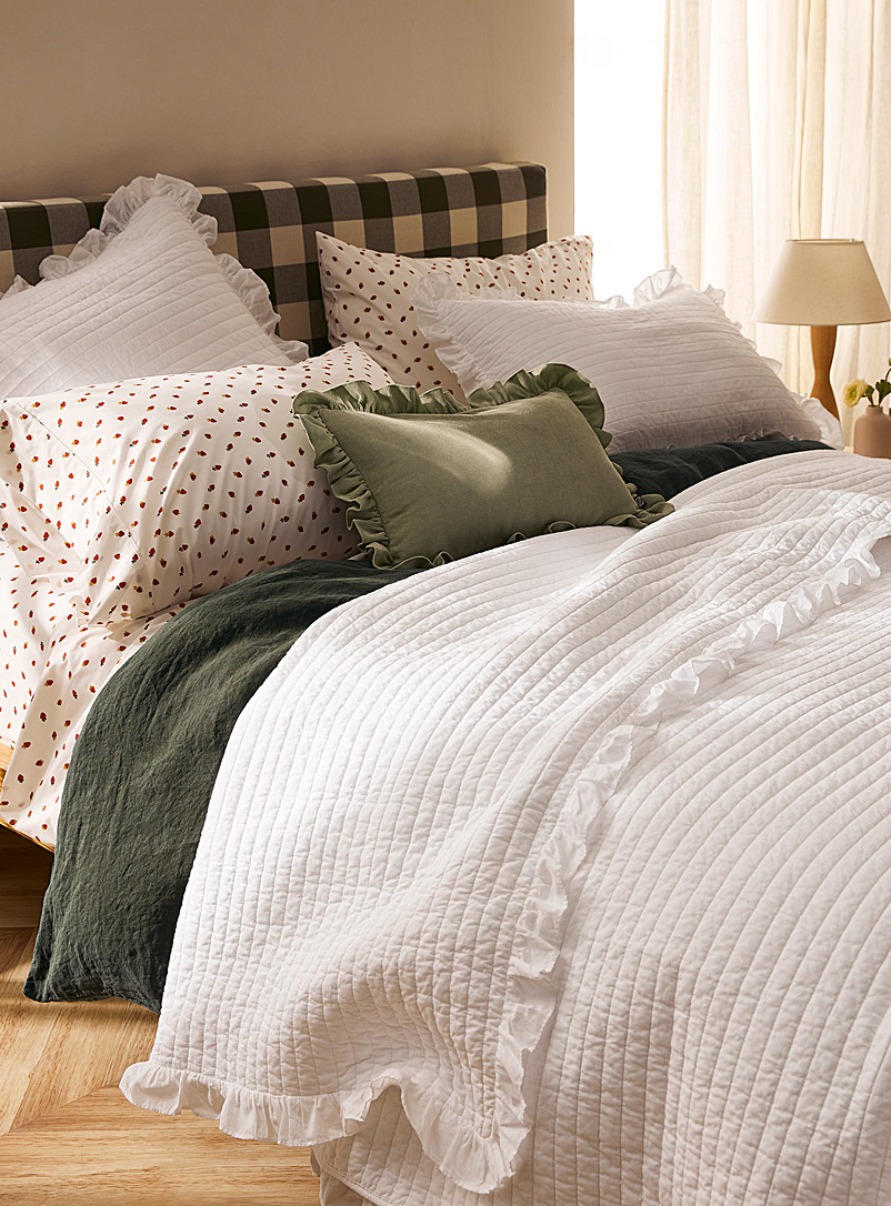 Simons Maison White Ruffled trim quilted bedspread set