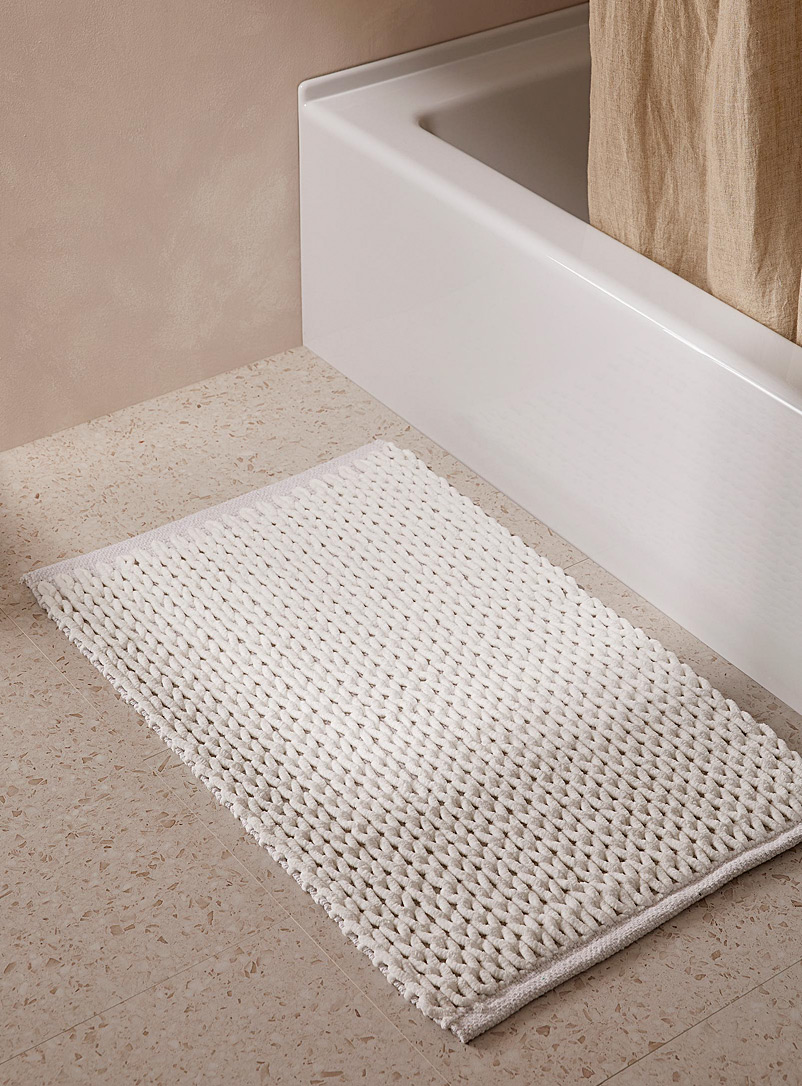 Simons Maison: Le tapis de bain chenille tressée 20 x 32 po Blanc