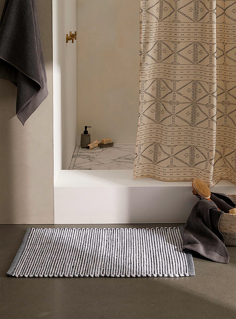 Simons Maison: Le tapis de bain rayures en relief 51 x 76 cm Gris