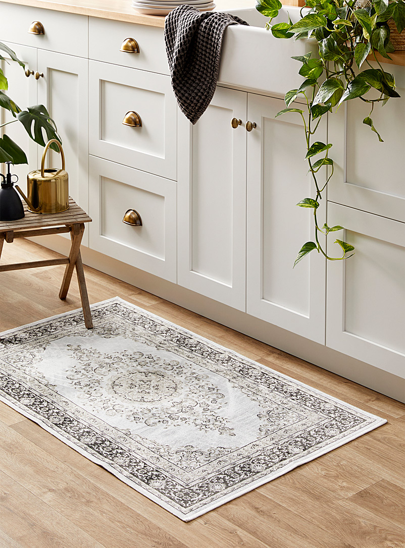 Simons Maison Patterned Ecru Baroque elegance rug 67 x 110 cm