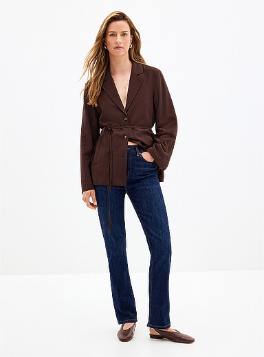 Le jean Emily indigo fonc&eacute; <b>Coupe : jambe droite, taille haute</b>