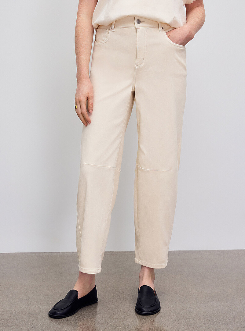 Solid barrel-leg coloured jean Fit: barrel leg, mid rise product image 2