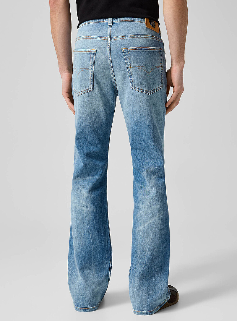 Piece Number permanent pleating bootcut jean product image 3