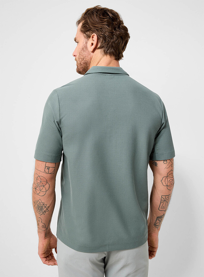 Oakley: Le polo piqu&eacute; uni essentiel Vert pour homme