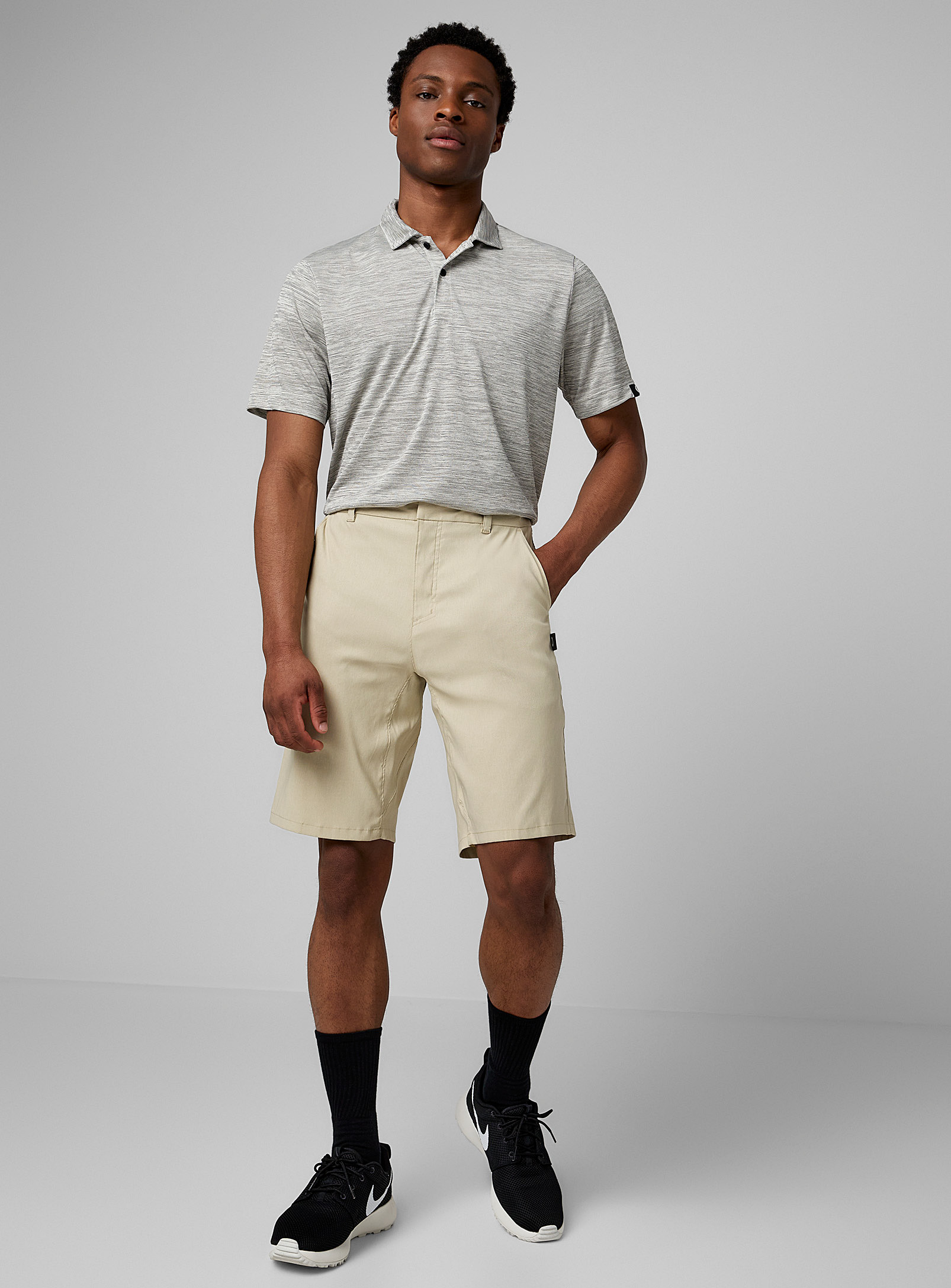 Oakley Terrain Stretch Nylon Golf Short In Ecru/linen