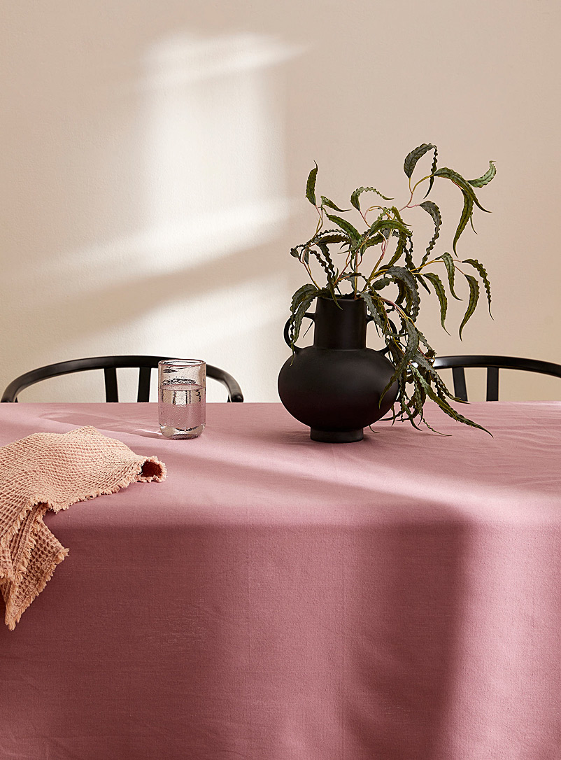 Danica Lilacs Powder purple tablecloth