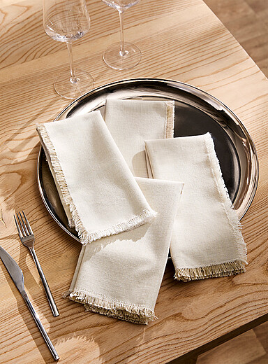 Les serviettes de table chambray fines franges Ensemble de 4