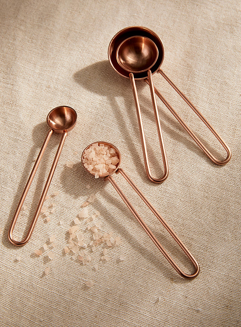 Simons Maison: Les petites cuillères à mesurer acier inoxydable rose Ensemble de 4 Bronze ambre