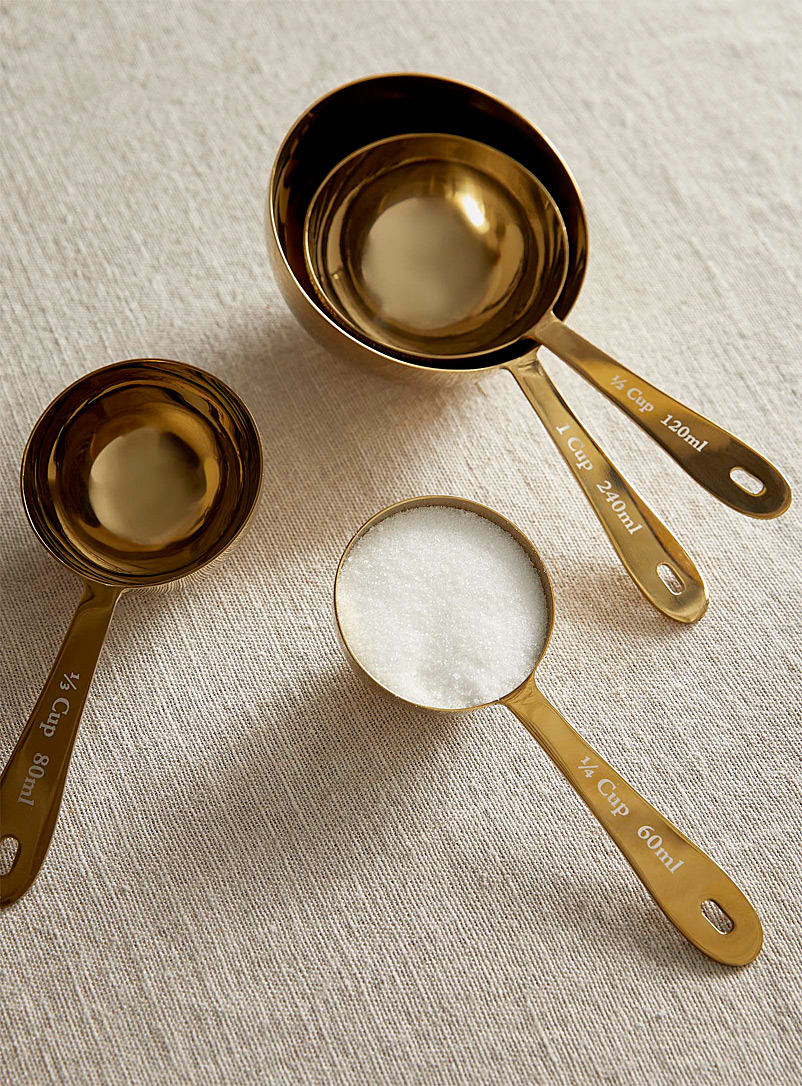 Simons Maison: Les tasses à mesurer acier inoxydable dorées Ensemble de 4 Assorti