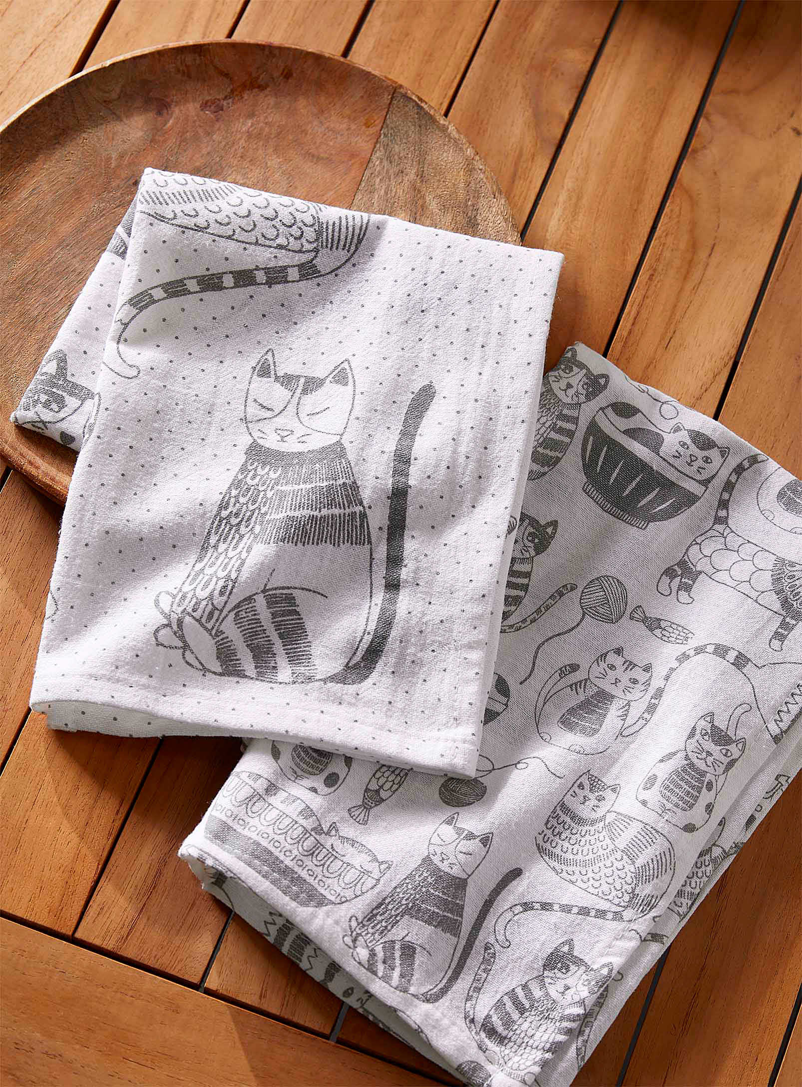 Danica Fiesta Cats Oversized Tea Towels Set Of 2 In Patterned Black