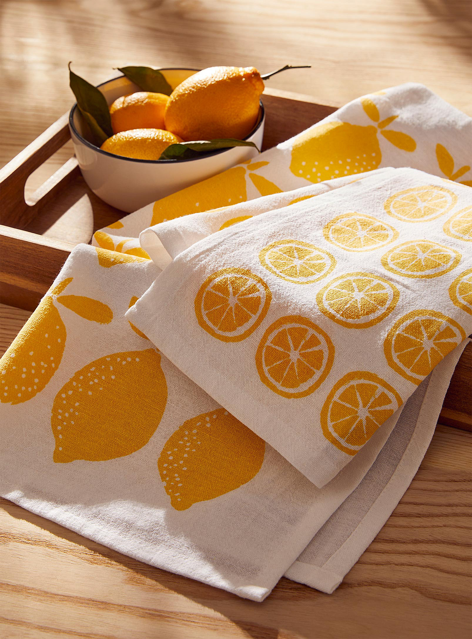 Danica Lemons Tea Towels Set Of 2 In Patterned White