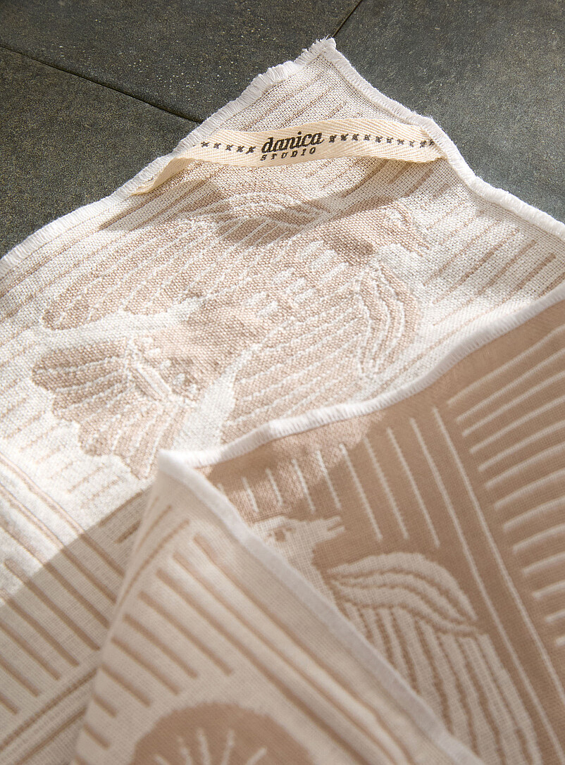 Peregrine double-weaved tea towel product image 2