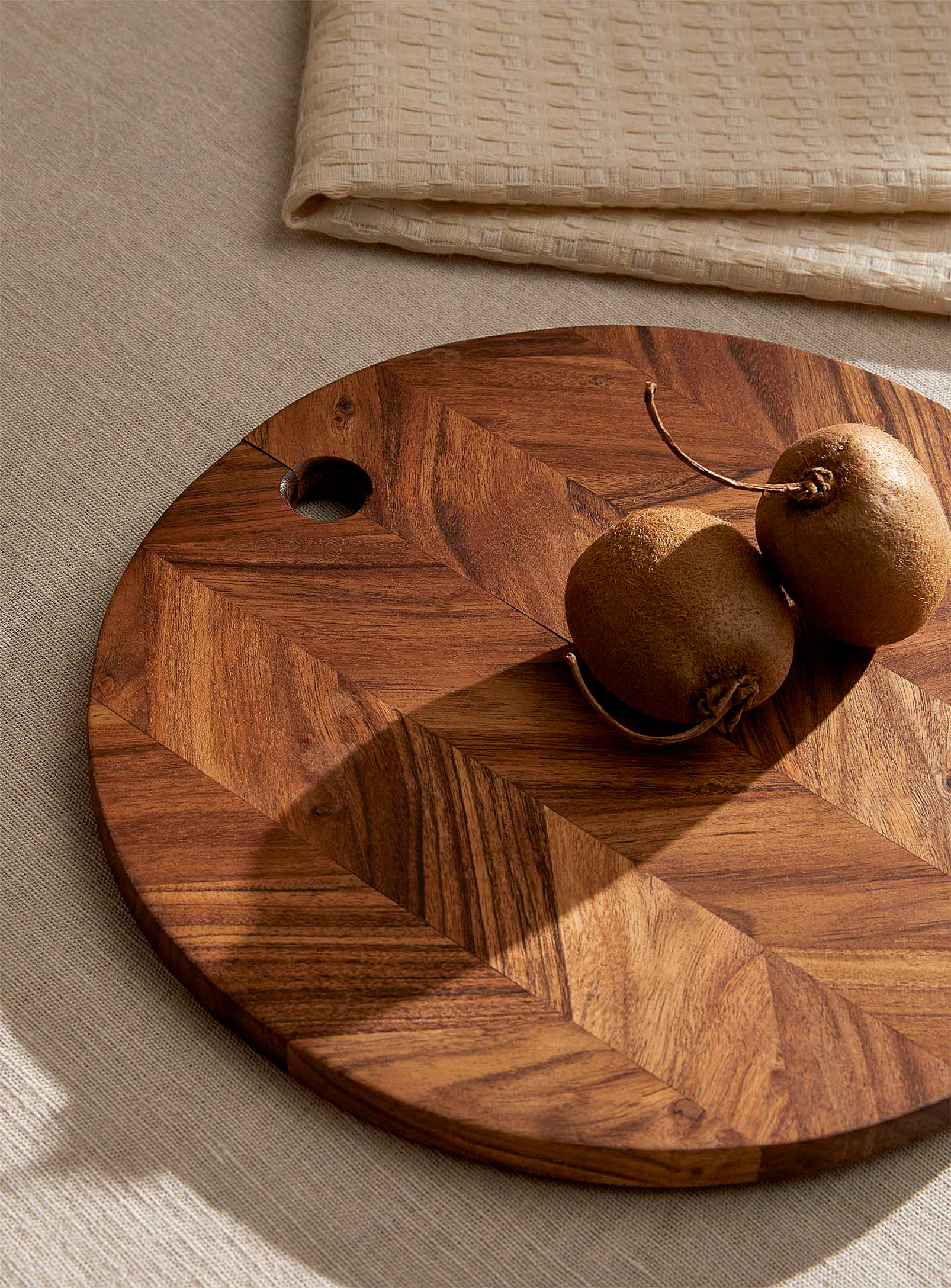 Simons Maison - Round acacia wood serving tray