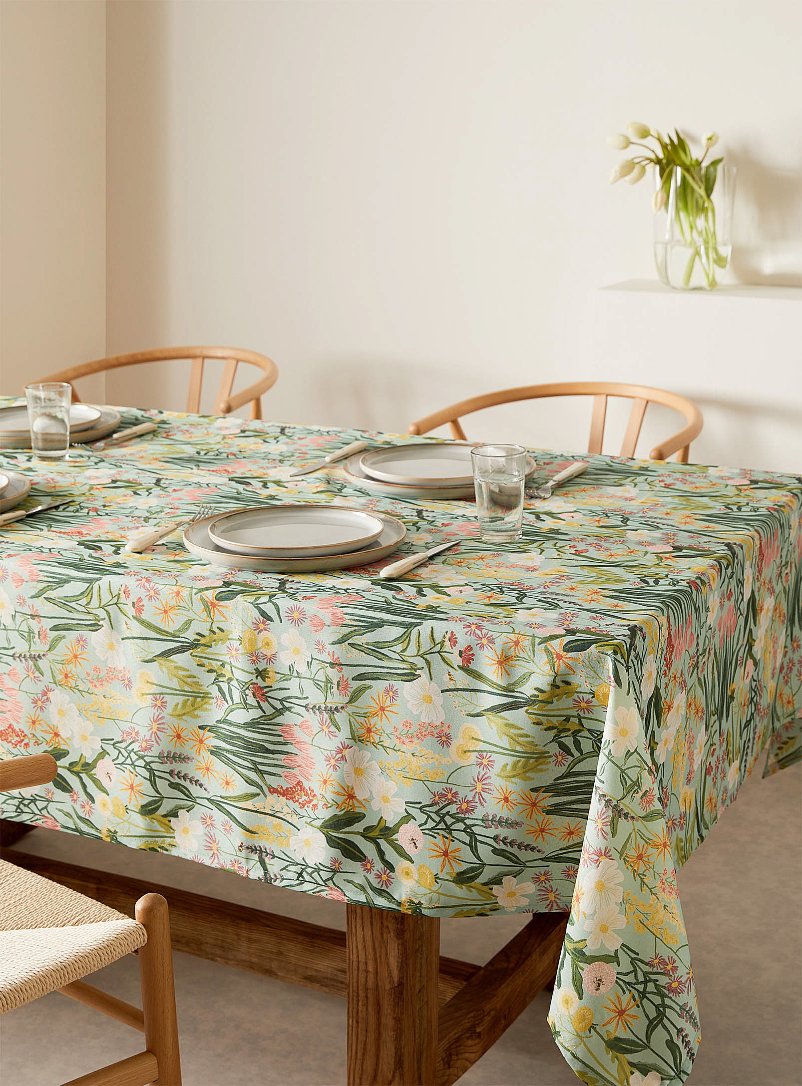 Danica Sunny Garden Recycled Polyester Tablecloth In Green