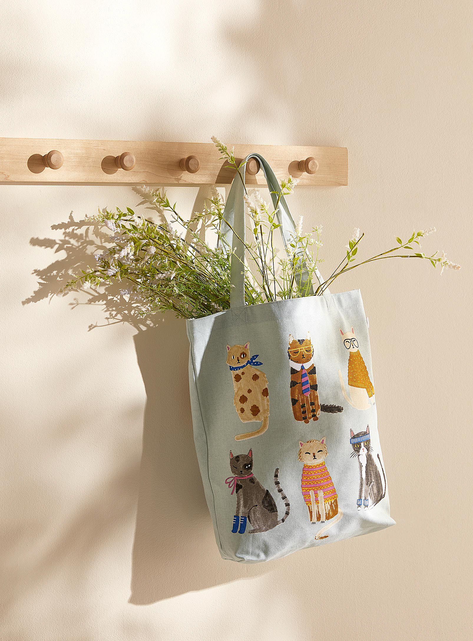 Danica Dressy Kitten Reusable Bag In Patterned Blue