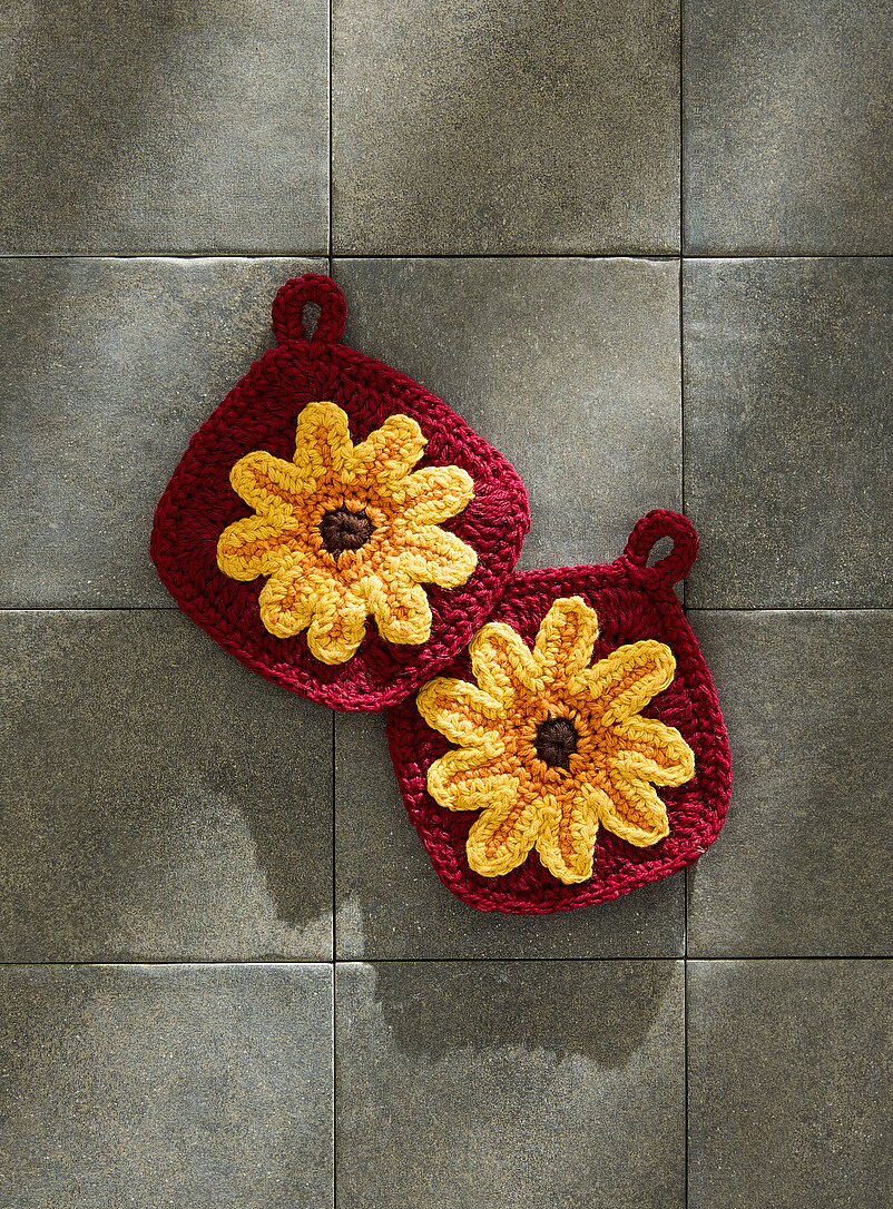 Sunflower splendour crocheted scrubber sponges Set of 2 product image (primary)