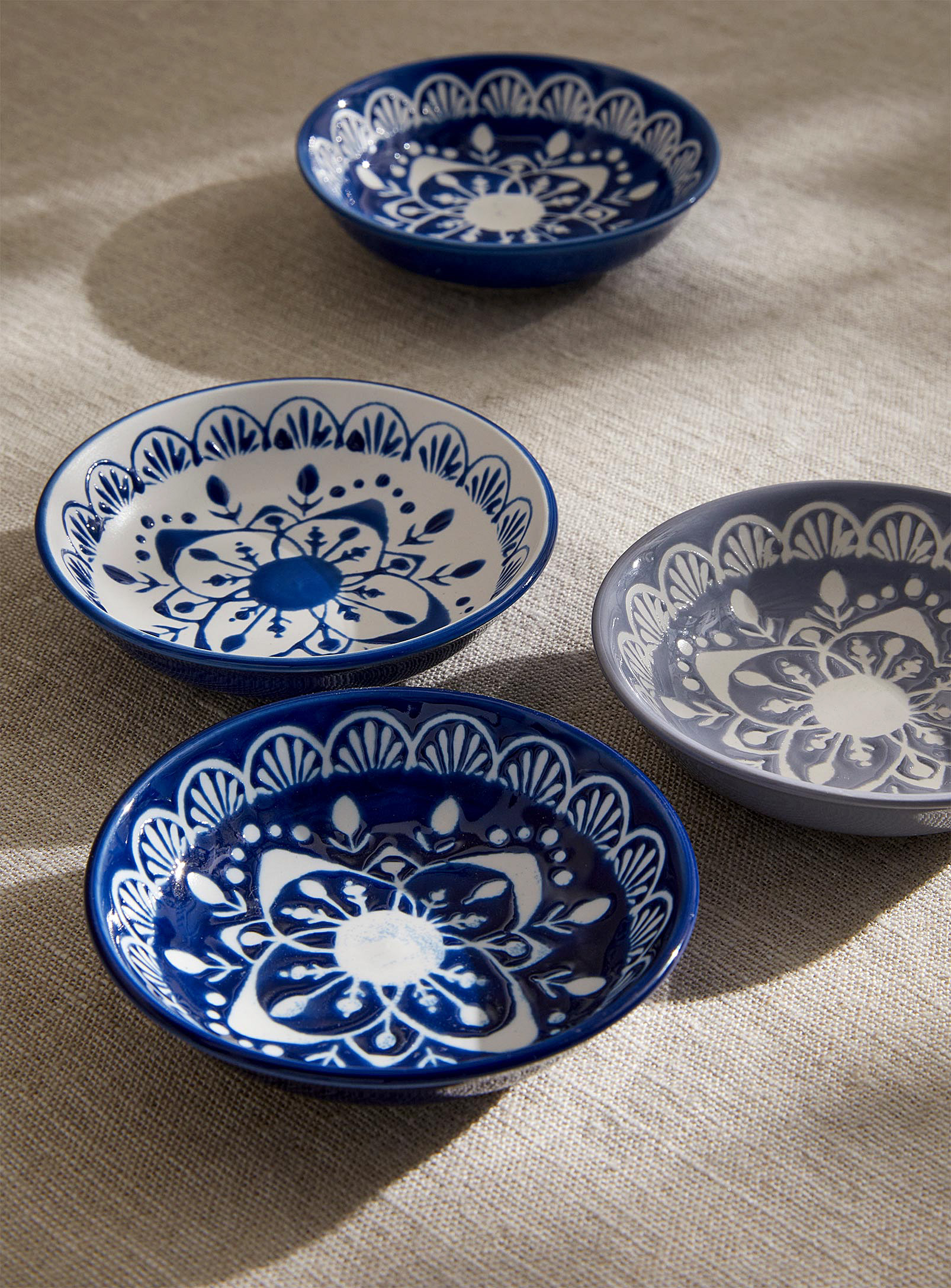Danica - Blue flowers dipping bowls Set of 4