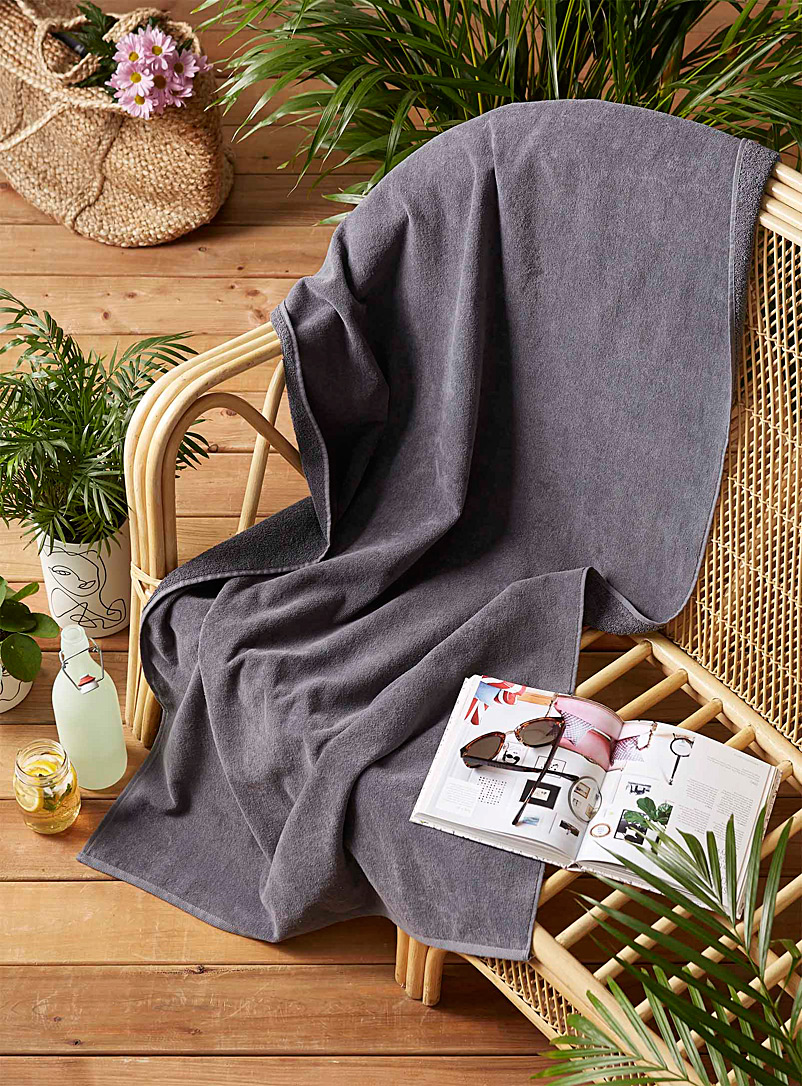 Simons Maison Dark Grey Saturated colour beach towel 86 x 160 cm