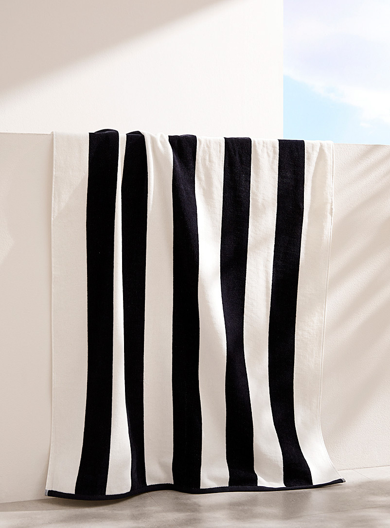 Simons Maison Black and White Umbrella stripes organic cotton beach towel 86 x 160 cm