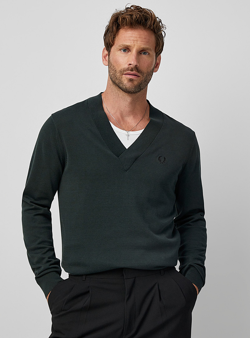 Fred Perry Green Deep V-neck sweater for men