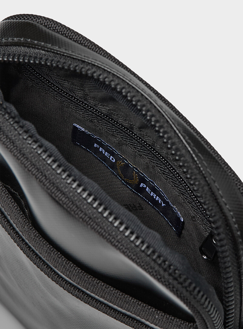 Sac Bandoulière Fred Perry Noir – Messenger Pratique Pour Voyage Et Quotidien