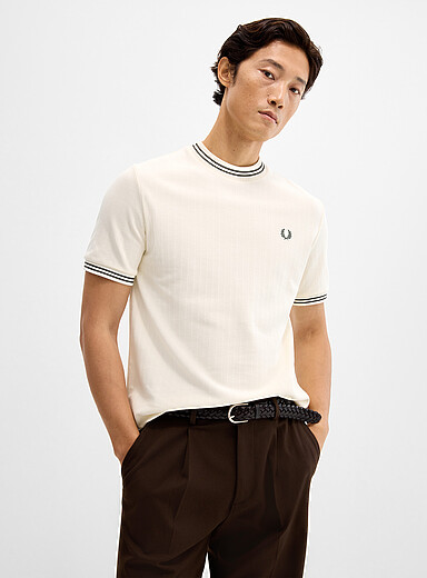 Le t-shirt textur&eacute; accent ray&eacute;
