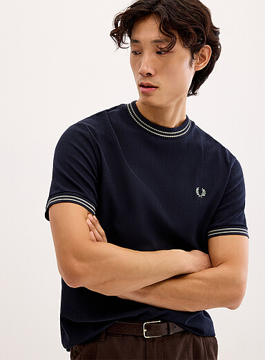 Le t-shirt textur&eacute; accent ray&eacute;