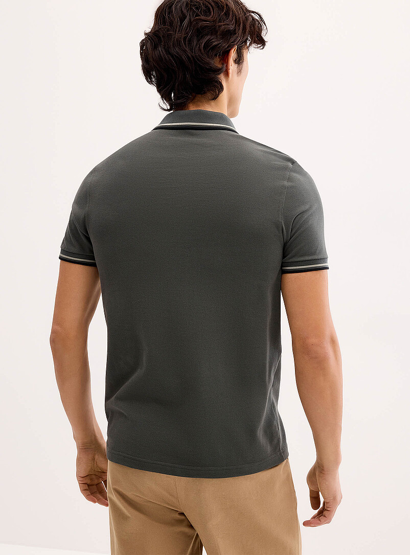 Fred Perry: Le polo piqu&eacute; Perry couleurs estivales Bleu p&acirc;le - Bleu ciel pour homme