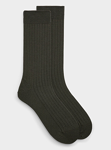 Finely ribbed merino wool socks