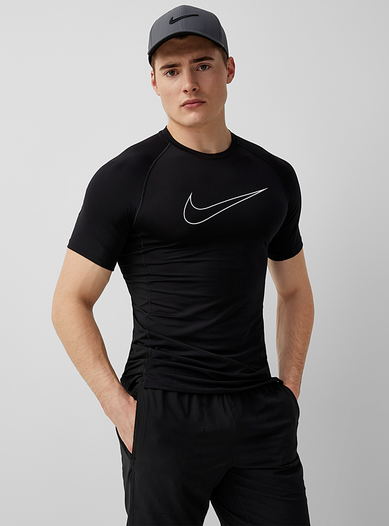 Nike: Le t-shirt ajusté raglan contrastant Noir pour homme