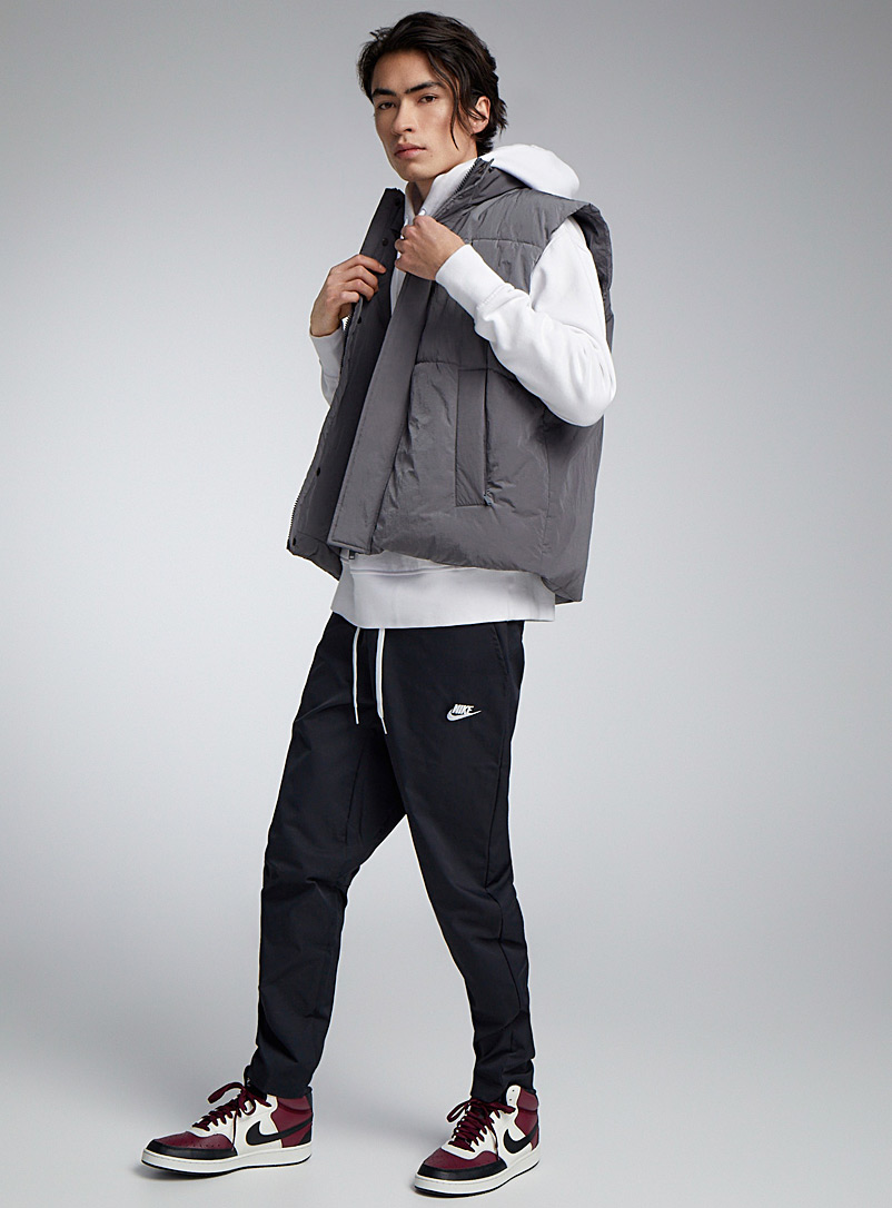Nike: Le pantalon en toile Sportswear Club Coupe fuselée Noir pour homme