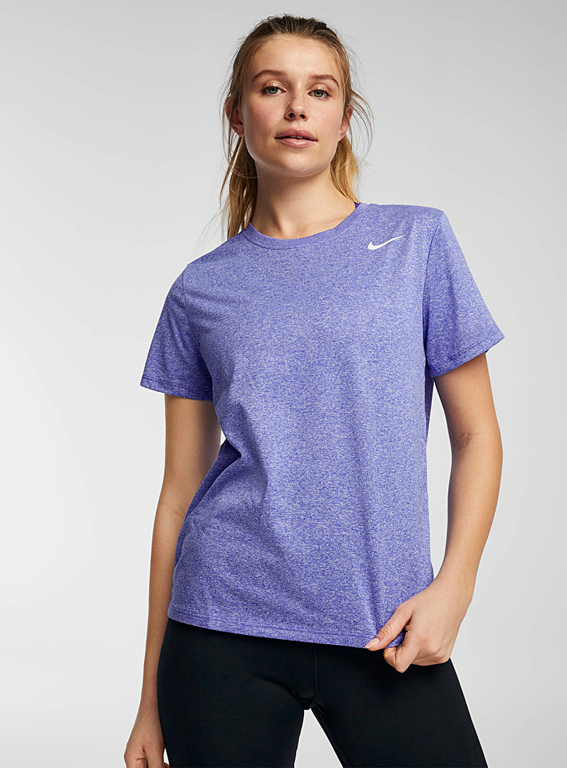 Nike: Le t-shirt Nike Legend Bleu pour femme