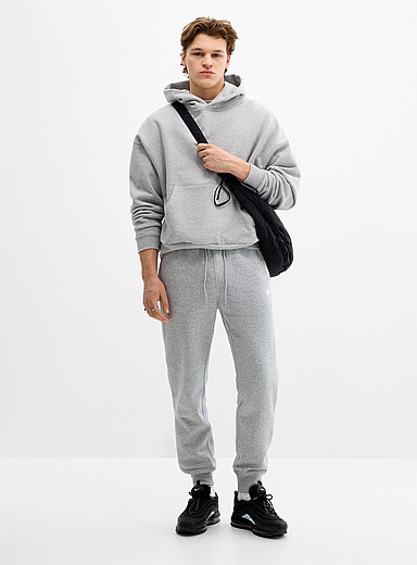 Le jogger molletonn&eacute; Sportswear Club